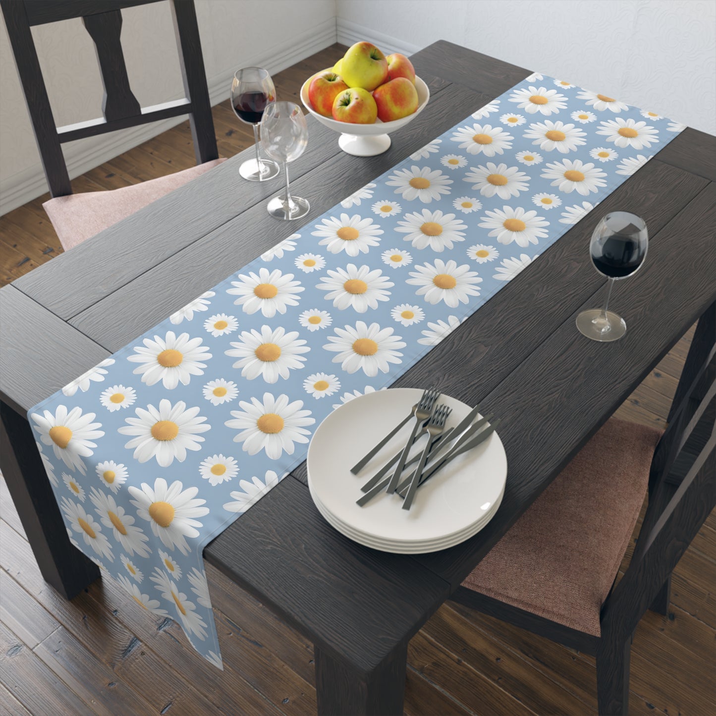 Dawn's Daisy Print Table Runner