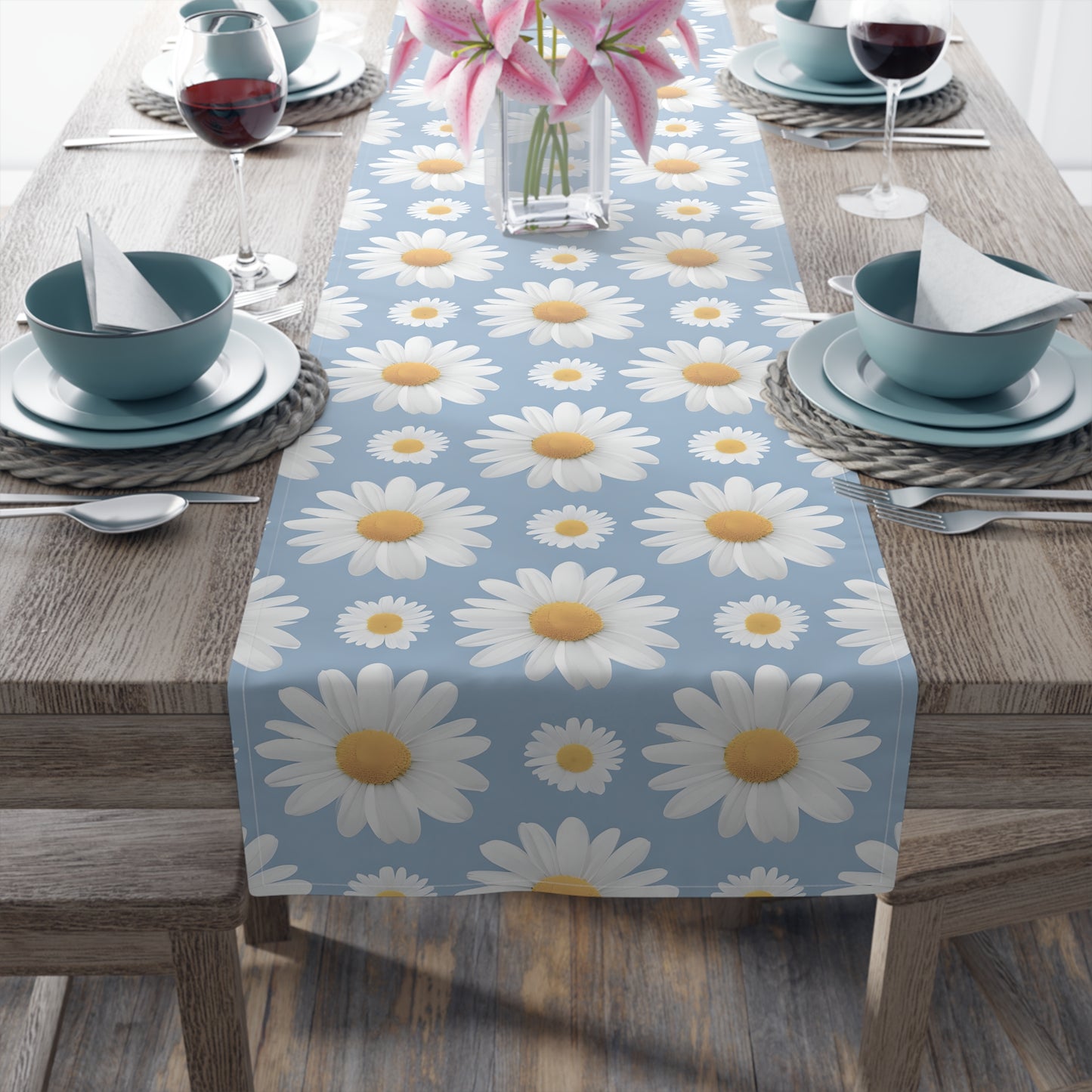 Dawn's Daisy Print Table Runner